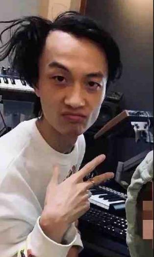 陈张太康的前女友爆料视频,揭秘昔日恋情内幕  第1张